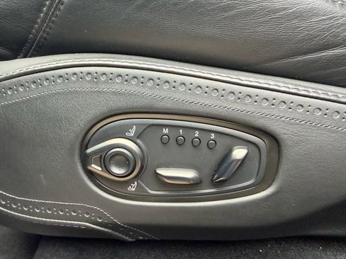 Used 2021 Aston Martin DBX image 18