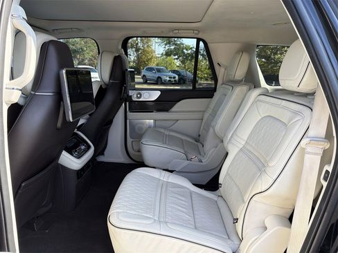 Used 2021 Lincoln Navigator L Black Label w/ Cargo Convenience Package image 26