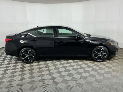New 2025 Nissan Altima 2.5 SR w/ SR Premium Package image 8