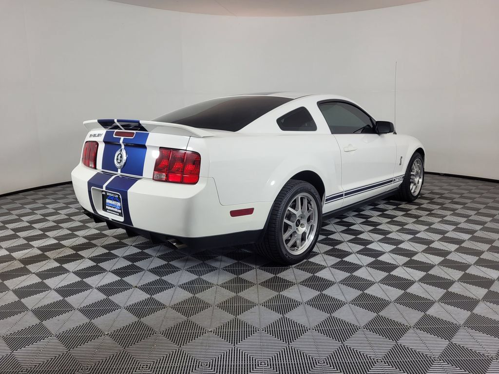 Used 2007 Ford Mustang Shelby GT500 RWD image 3