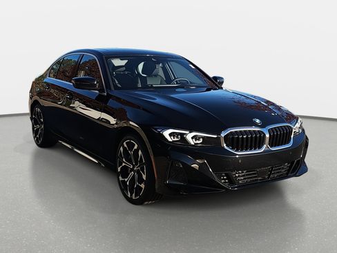 New 2025 BMW 330i xDrive Sedan w/ Premium Package image 3