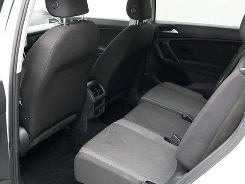 Used 2020 Volkswagen Tiguan S FWD image 10