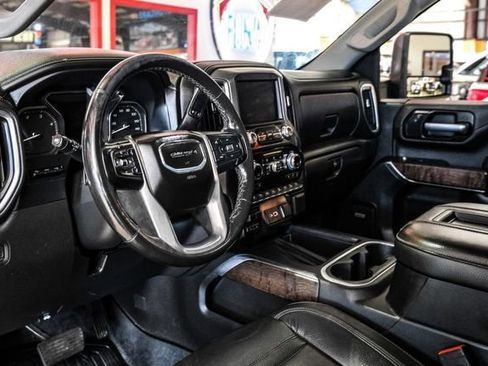 Used 2021 GMC Sierra 2500 Denali w/ Denali Ultimate Package image 5
