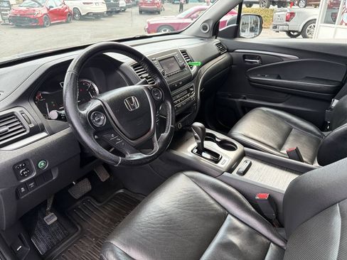 Used 2017 Honda Ridgeline RTL image 33