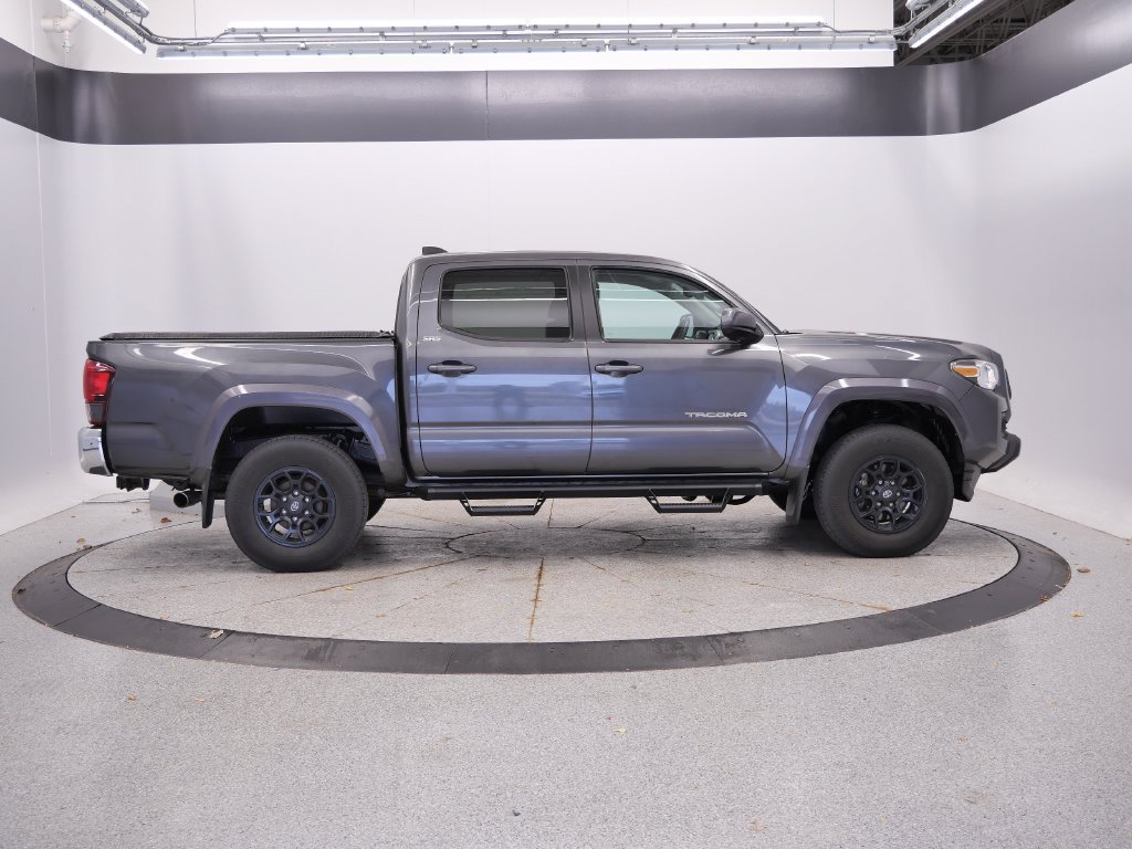 Used 2021 Toyota Tacoma SR5 AWD/4WD image 8
