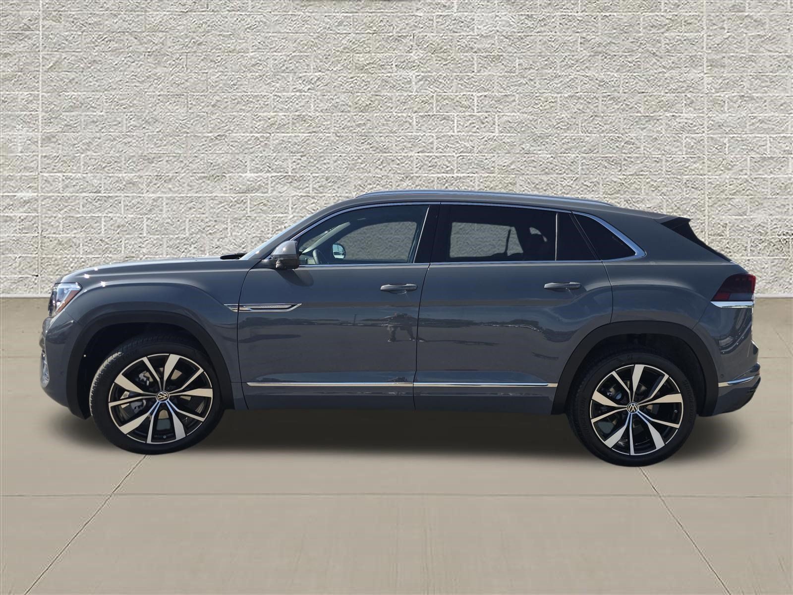 New 2026 Volkswagen Atlas Cross Sport SEL Premium R-Line AWD/4WD image 4