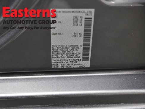 Used 2025 Nissan Altima 2.5 SV image 35