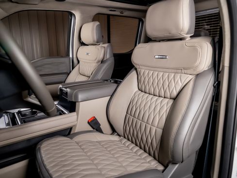 Used 2026 Ford F450 Platinum w/ Platinum Plus Package image 4