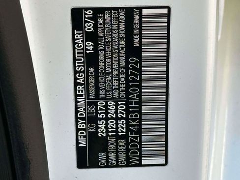 Used 2017 Mercedes-Benz E 300 4MATIC image 18