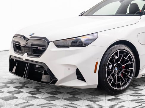 Used 2026 BMW M5 w/ Carbon Package image 43