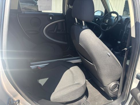Used 2012 MINI Cooper Countryman FWD image 12
