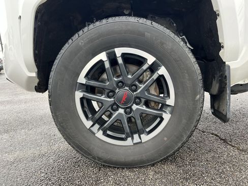 Used 2024 Toyota Tacoma TRD Sport image 12