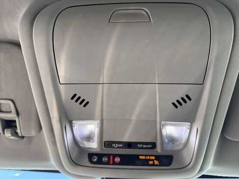 Used 2020 GMC Terrain SLT image 26