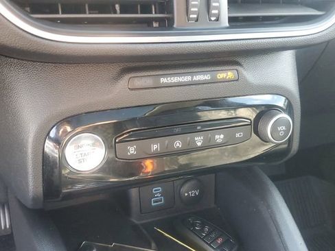 Certified 2023 Ford Escape Platinum w/ Premium Technology Package AWD/4WD image 21