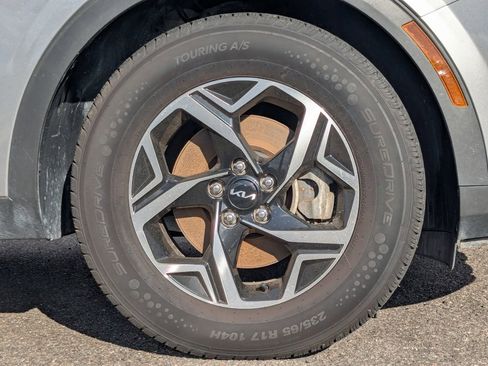 Used 2024 Kia Sportage LX image 12