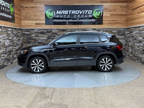 Used 2022 Volkswagen Taos SE image 6