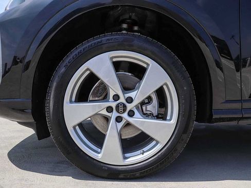 New 2026 Audi Q5 Premium Plus AWD/4WD image 14