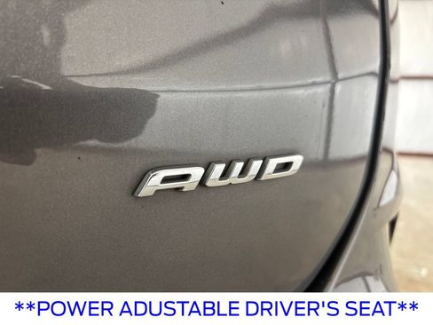 Certified 2022 Ford Edge SEL w/ Sport Appearance Package AWD/4WD image 16