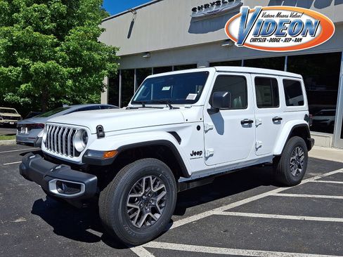 New 2026 Jeep Wrangler Unlimited Sahara AWD/4WD image 1