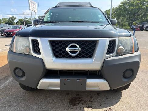 Used 2014 Nissan Xterra X AWD/4WD image 2