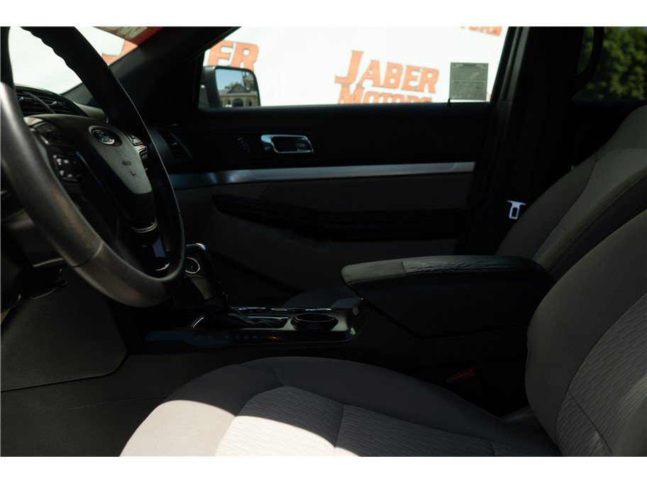 Used 2019 Ford Explorer FWD image 33
