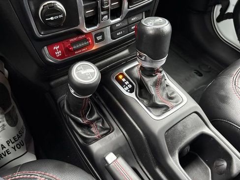 Used 2019 Jeep Wrangler Unlimited Rubicon w/ Dual Top Group image 20