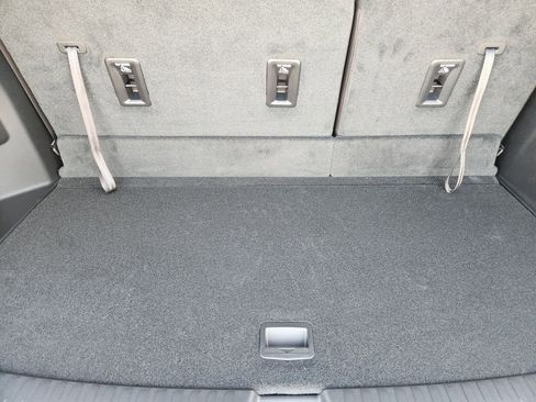 New 2026 Chevrolet Traverse LT w/ Driver Confidence Package FWD image 32