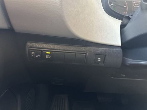 Certified 2024 Toyota Corolla LE w/ LE Convenience Package FWD image 23