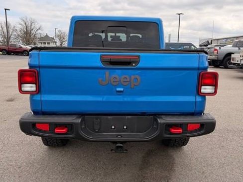 Used 2023 Jeep Gladiator Rubicon w/ Cold Weather Group image 4