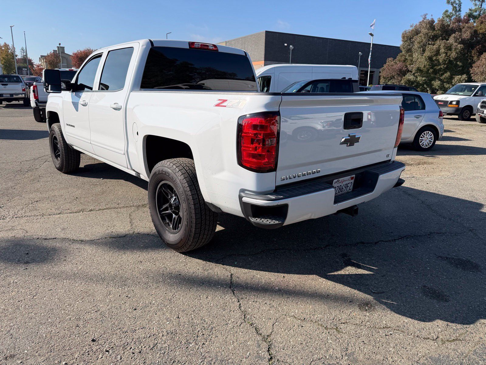 Used 2018 Chevrolet Silverado 1500 LT w/ All Star Edition AWD/4WD image 3