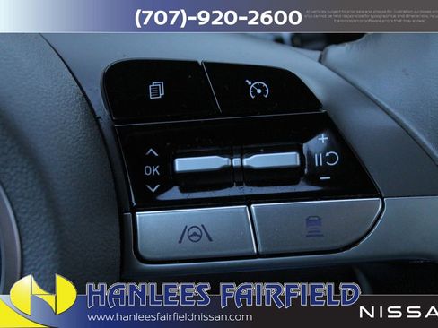 Used 2022 Hyundai Elantra SEL w/ Convenience + Premium Package image 30