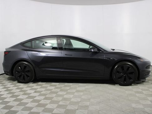 Used 2025 Tesla Model 3 Long Range RWD image 31