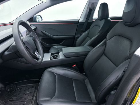 Used 2024 Tesla Model 3 Standard Range RWD image 18
