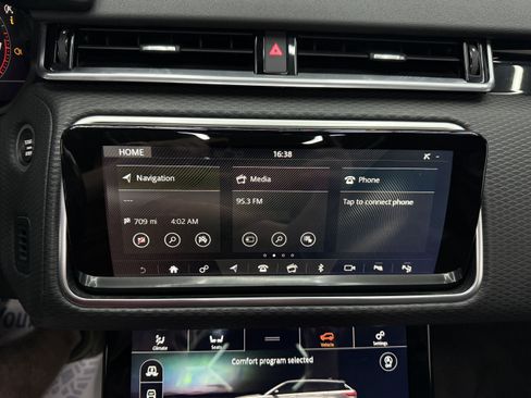 Used 2019 Land Rover Range Rover Velar R-Dynamic SE AWD/4WD image 13