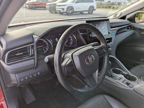 Used 2022 Toyota Camry XSE w/ Navigation Upgrade Package FWD image 12