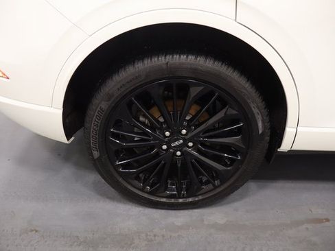 Used 2025 Lincoln Corsair Reserve w/ Equipment Group 202A image 27