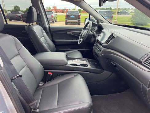 Certified 2025 Honda Ridgeline RTL image 22
