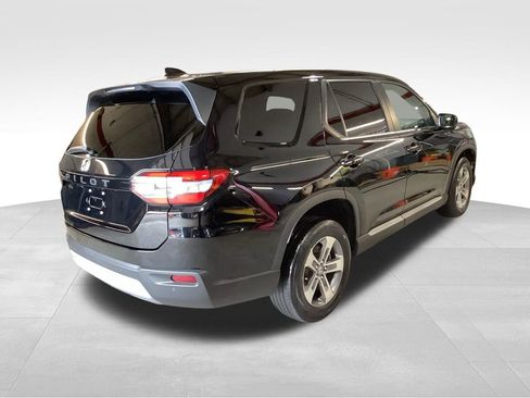 Used 2023 Honda Pilot EX-L image 7