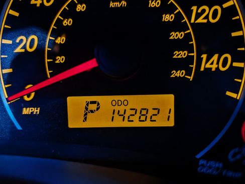 Used 2010 Toyota Corolla LE image 42