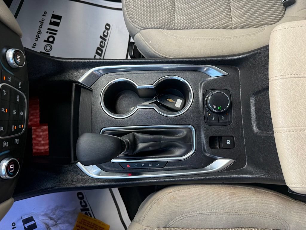 Used 2023 Chevrolet Traverse LS w/ Safety Package FWD image 37