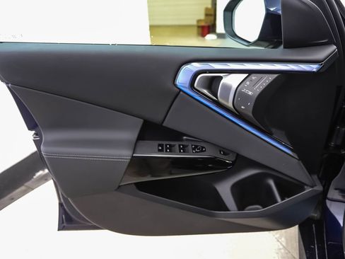 New 2026 BMW X3 xDrive30i w/ Premium Package AWD/4WD image 9