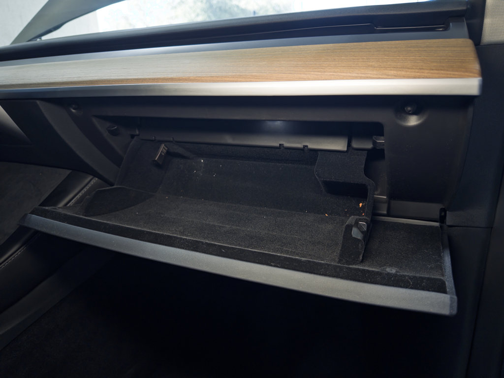 Used 2023 Tesla Model Y 2WD image 18