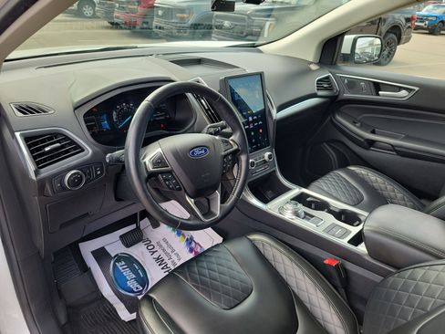 Used 2023 Ford Edge Titanium w/ Cargo Accessory Package image 19