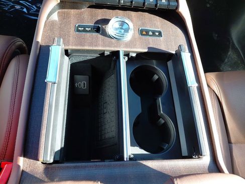 New 2026 Lincoln Navigator Reserve image 22