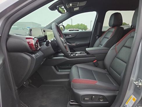 New 2026 Chevrolet Equinox RS w/ Convenience Package III FWD image 11