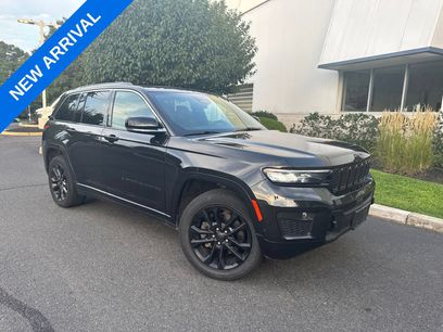 Used 2023 Jeep Grand Cherokee Overland w/ Luxury Tech Group IV