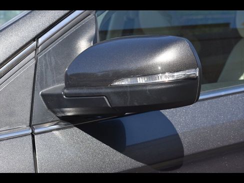 Used 2016 Ford Edge Titanium image 47