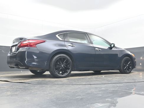 Used 2018 Nissan Altima 2.5 SV image 27