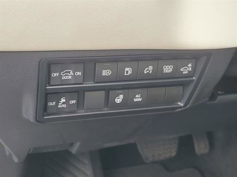 Used 2024 Toyota Sequoia Capstone image 66