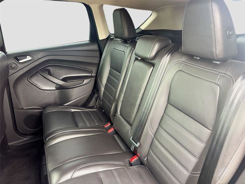 Used 2017 Ford Escape Titanium image 27